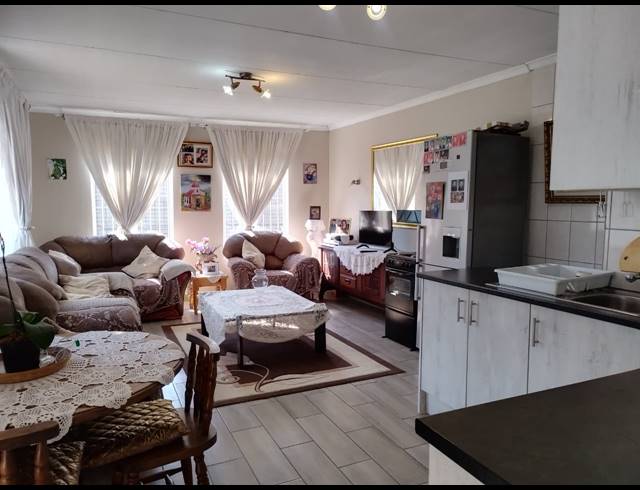 4 BEDROOM HOUSE FOR SALE IN BRACKENDOWNS